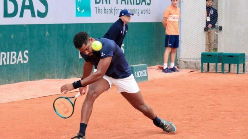 O pernambucano João Lucas Reis da Silva, número 200 do ranking da ATP, foi derrotado pelo lituano Vilius Gaubas, 133 do mundo, no qualifying de Roland-Garros. Em Paris, em 20 de maio de 2026.