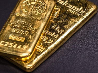 Ouro se recupera, mas tensões EUA-Irã seguem no radar