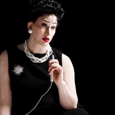 Traumas familiares moldam Jinkx Monsoon em interpretação de Judy Garland