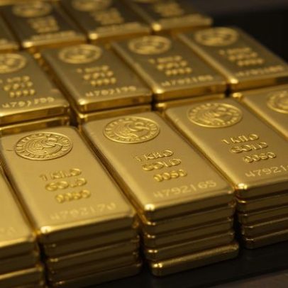 Ouro fecha em leve queda diante de novo impasse entre EUA e Irã