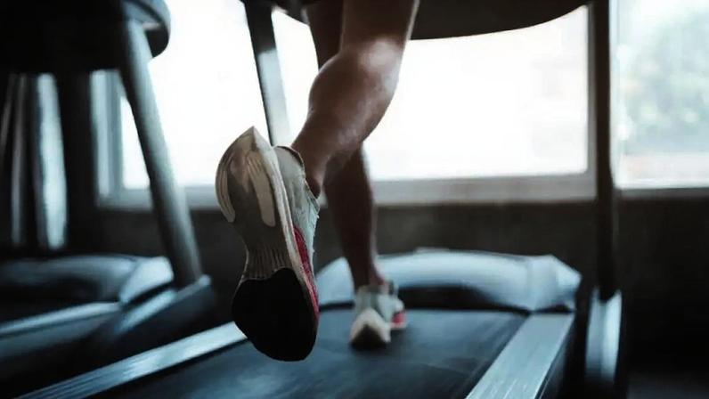 Ordem entre corrida e musculação pode mudar desempenho e objetivos do treino