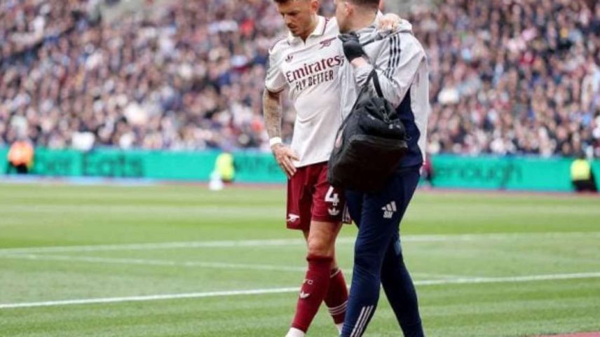 Ben White deixou o gramado na vitória sobre o West Ham –