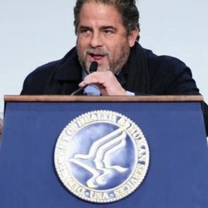 Avaliação da visita diplomática de Brett Ratner à China e o impacto de Trump