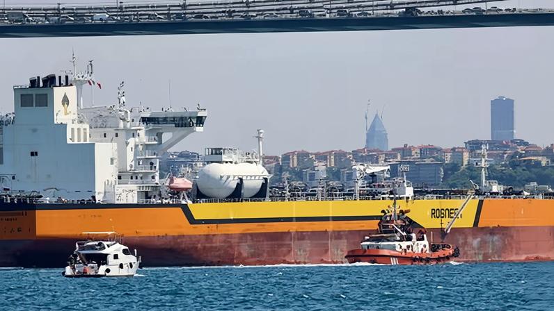 Reino Unido relaxa sanções rígidas sobre petróleo cru russo