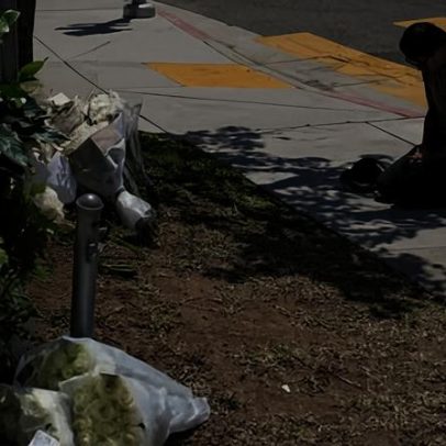 Jovens atiradores fortemente armados em San Diego atacaram mesquita
