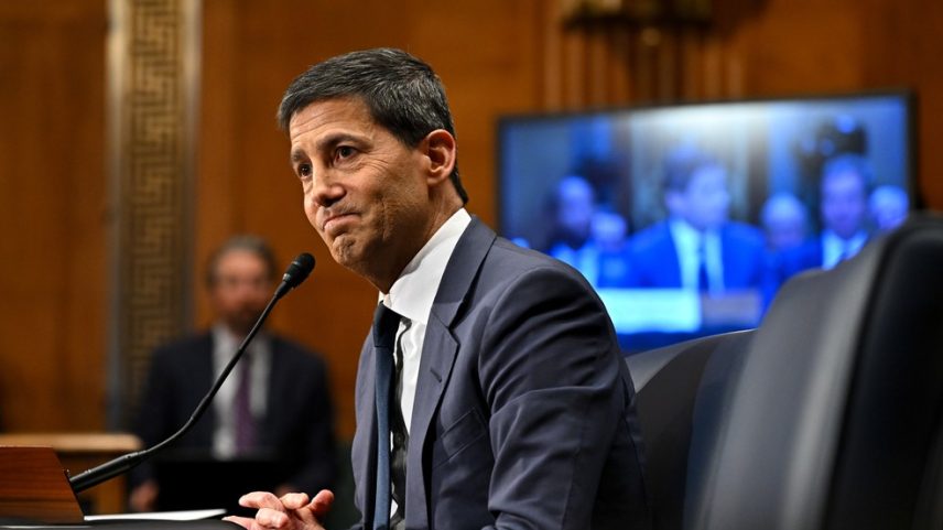 Kevin Warsh, indicado para a presidência do Fed, durante audiência no Senado dos EUA