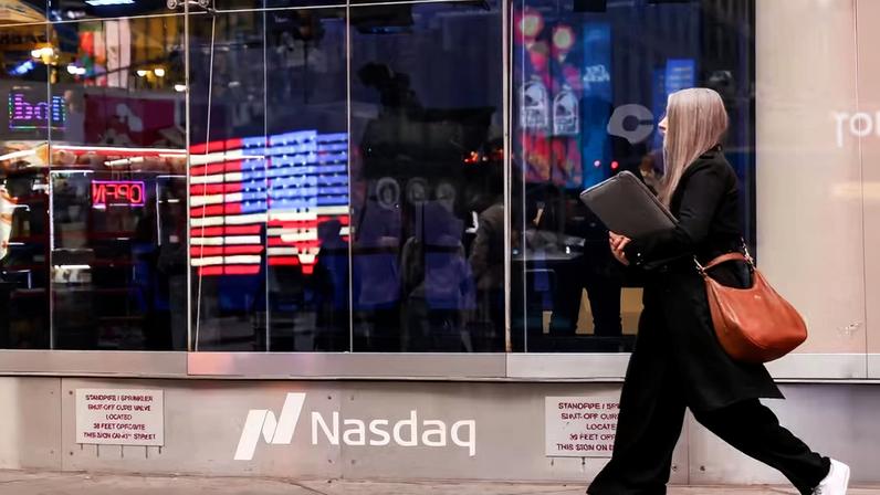 Ações da XP Inc. caem 4,9% na Nasdaq após balanço do primeiro trimestre — Foto: Michael Nagle/Bloomberg