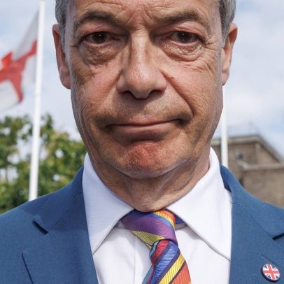 Farage, antes ridicularizado, avança rumo ao objetivo de governar o Reino Unido