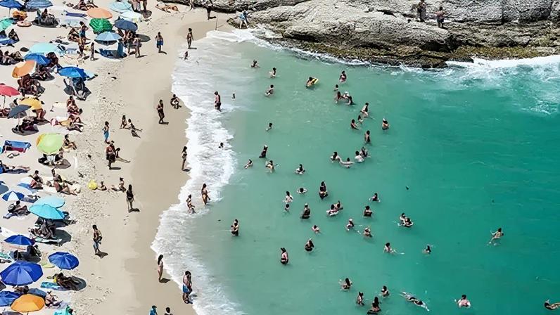 TUI registra queda de 10% na receita de clientes britânicos com férias de verão