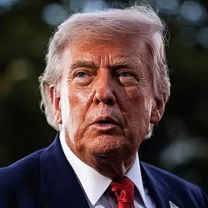 Governo Trump exige que estrangeiros deixem os EUA para pedir green cards