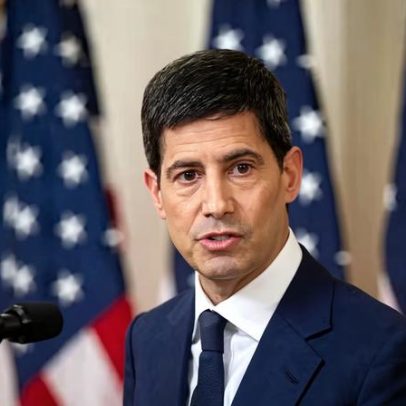 Warsh aponta Fed sem espaço para cortes de juros