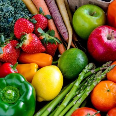 Estudo aponta alimentos com maior quantidade de resíduos de pesticidas