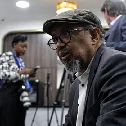 Chefe da OMS chega à RDC e diz que surto de Ebola pode ser contido
