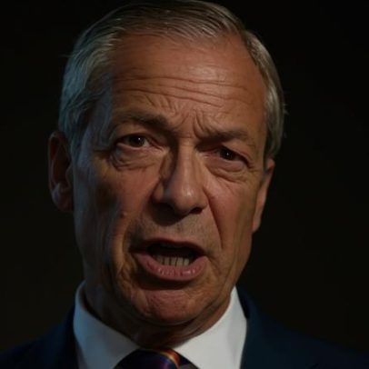 Farage sob pressão para provar alegação de hack russo