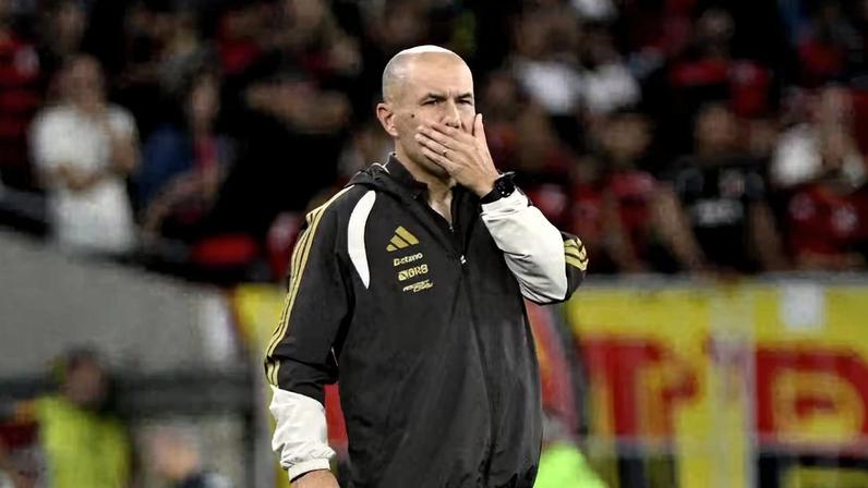 Leonardo Jardim em Fla x Cusco — Foto: André Durão