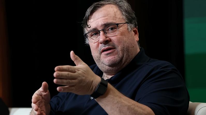 Apoiador bilionário de Carroll contra Trump diz que inquérito silencia críticos