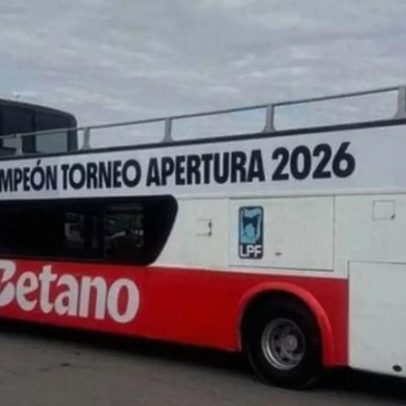 River deixa ônibus de comemoração pronto e viraliza após derrota na final