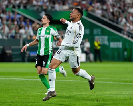 Kylian Mbappé injured a hamstring playing against Real Betis on 24 April, going off shortly before Real Madrid conceded a 90th-minute equaliser.