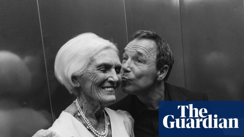 Stephen Graham kisses Mary Berry at the 2026 TV Baftas. Photograph: Sarah Lee/The Guardian