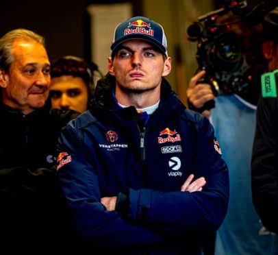 Estreia de Verstappen em 24h no Nürburgring termina com falha mecânica