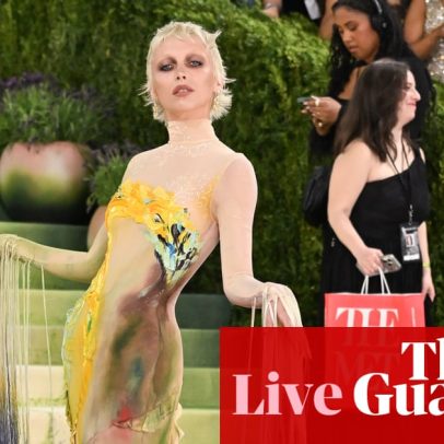 Met Gala 2026: celebridades desfilam no tapete; Bezos pode provocar protestos