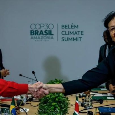 Brasil envia avião para buscar presidente do Suriname devido à falta de voos