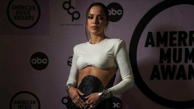 Anitta relembra fase difícil: Era um buraco muito profundo