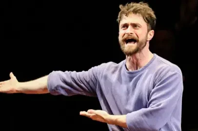 Daniel Radcliffe e Rose Byrne são indicados aos Prêmios Tony