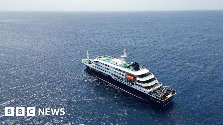 Passageiros de cruzeiro podem ficar presos no mar após surto de hantavírus