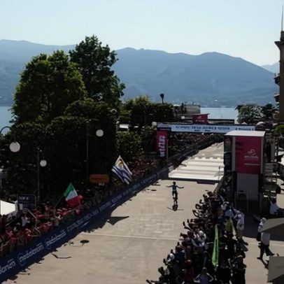 Giro d'Italia: família impulsiona vitória solo de Bettiol em Verbania