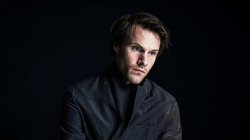 Hugh Skinner in The Importance of Being Earnest at the National Theatre