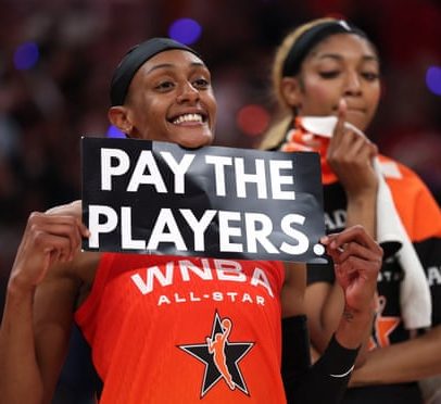 Aumento salarial da WNBA transforma vidas de jogadoras e famílias