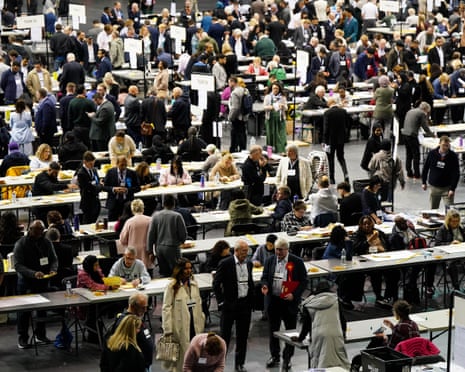 Grupos minoritários esperam aumento do racismo após avanços da Reform UK