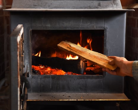 When there were more wood burning particles in a sample, there was more lead in the air. The lead concentrations were less than the US legal limits, but any exposure is harmful.