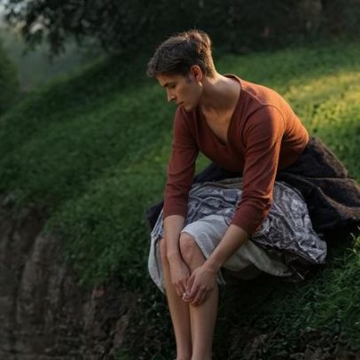 Tenho 21 anos e ansiedade pelo futuro: como cuidar de si sem viver isolado