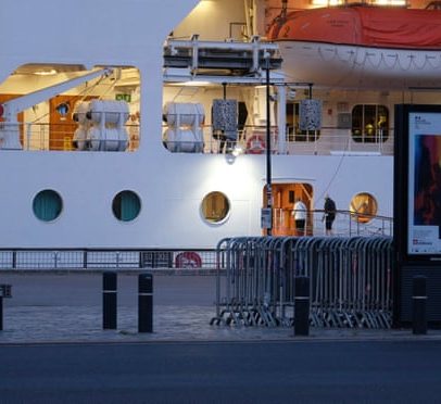 Autoridades francesas suspendem lockdown em navio de cruzeiro com norovírus