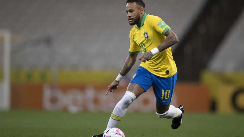 Neymar dá a sua versão sobre erro em substituição contra o Coritiba e reclama: 'Sempre comigo'