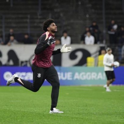 Hugo Souza se desculpa por falhas na derrota do Corinthians