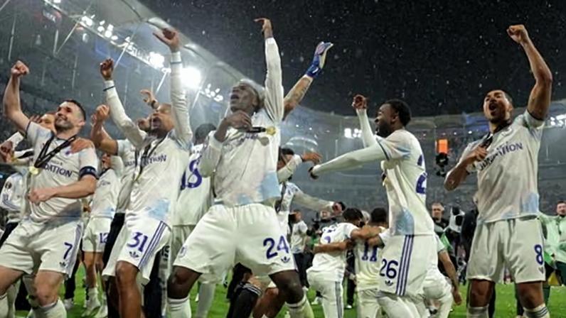 Aston Villa ran out comfortable 3-0 winners over Freiburg to kickstart emotional scenes in and around Besiktas Park.