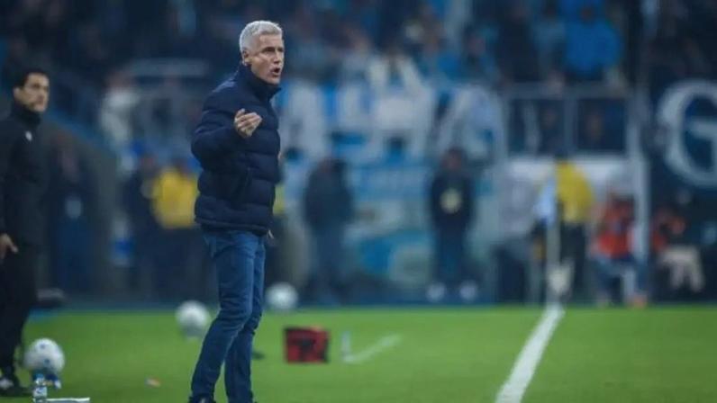 Grêmio perde em casa para o Flamengo e cai para o Z4. Mas sua diferença para o 7º é de apenas três pontos