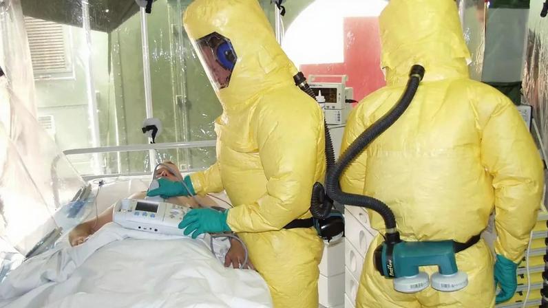 Bhossfeld Ebola 549471 1920