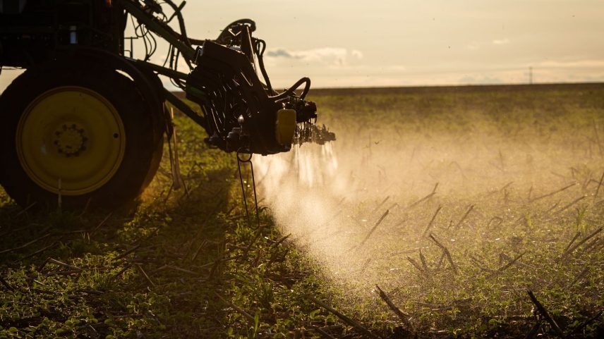 Chapadão do céu - GO. Aplicação de herbicida, fertilizante. Agricultura de precisão. Agro 4.0. Foto: Wenderson Araujo/Trilux
