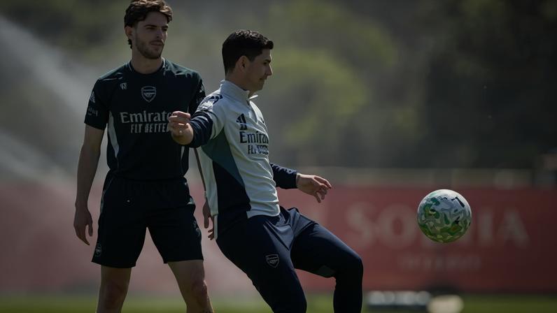 PSG e Bayern em mundo diferente de times da Premier League, diz Arteta