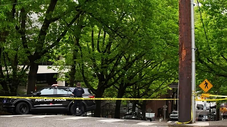 Pessoa encontrada morta em carro após veículo atingir clube de saúde em Portland