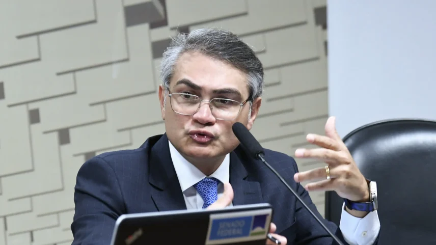 Presidente da Febraban defende enfrentamento de causas estruturais do endividamento e confiança no conhecimento que os bancos têm do perfil de cada cliente. (Foto: Geraldo Magela/Agência Senado)