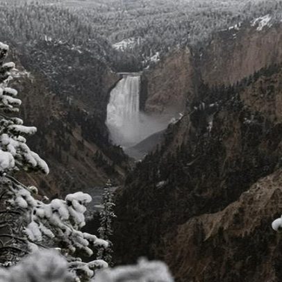 Neve de primavera e melões recordes: fotos do dia