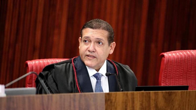 Nunes Marques durante a posse no TSE