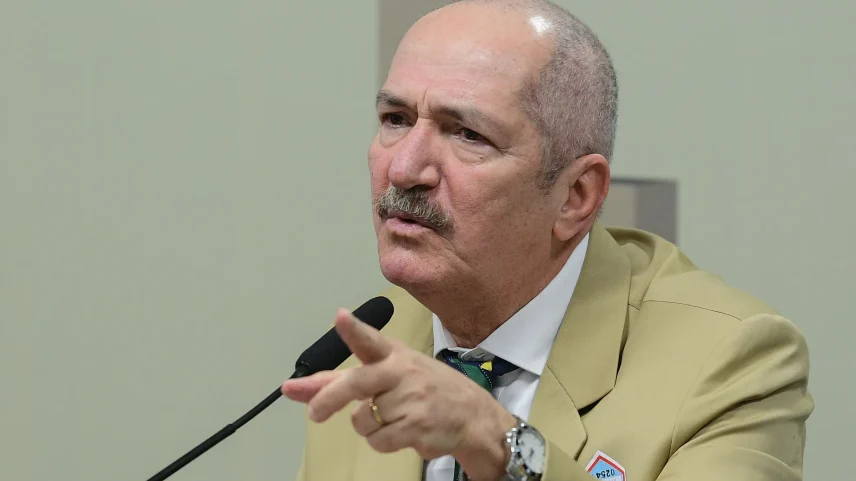 Pré-candidato acredita que presidente do DC tenta acenar ao Supremo para lidar com investigações. (Foto: Pedro França/Agência Senado)