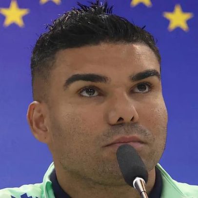 Casemiro se apresenta à seleção na Granja Comary antes dos demais convocados