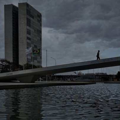 Projeto que equiparava estágio à experiência profissional é vetado